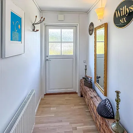 2 Bedroom Cozy In * Bogø By