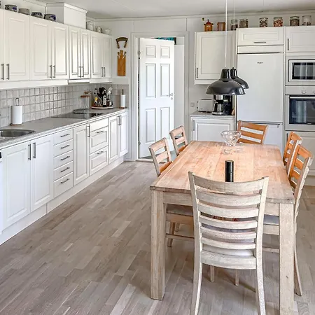 2 Bedroom Cozy In בית נופש *