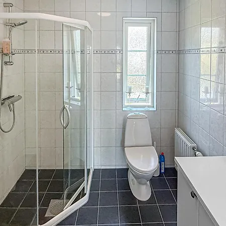 בית נופש 2 Bedroom Cozy In *